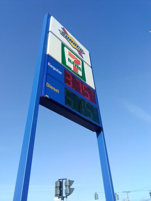 Gas Station Signage Pylon Sign-min (1)